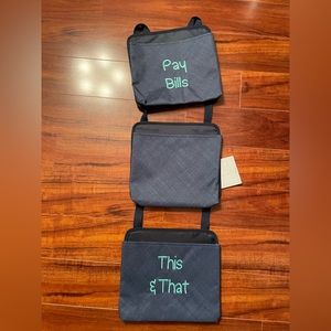 Thirty one snap bins